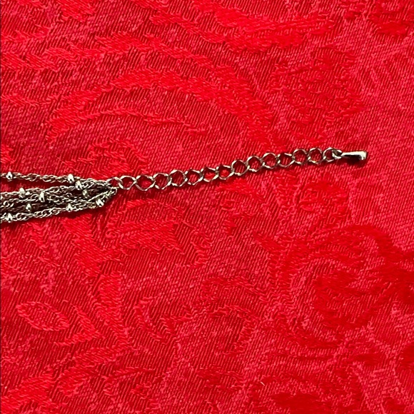 Elegant Chain Bracelet - Picture 4 of 5